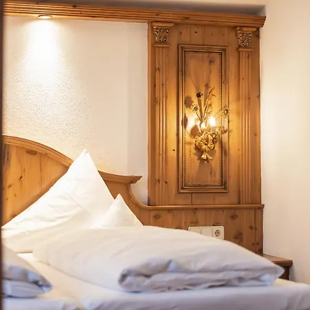 Hoferwirt Hotel 3*