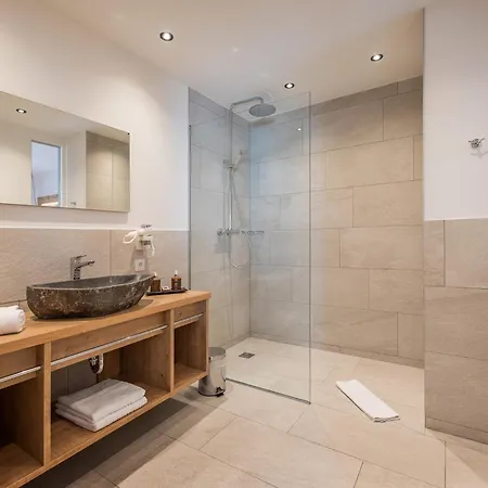 Hotel Hoferwirt Neustift im Stubaital