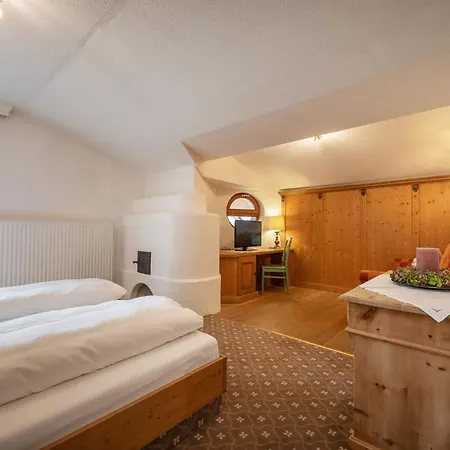 Hoferwirt Hotel 3*