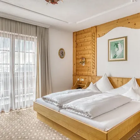 Hotel Hoferwirt Neustift im Stubaital