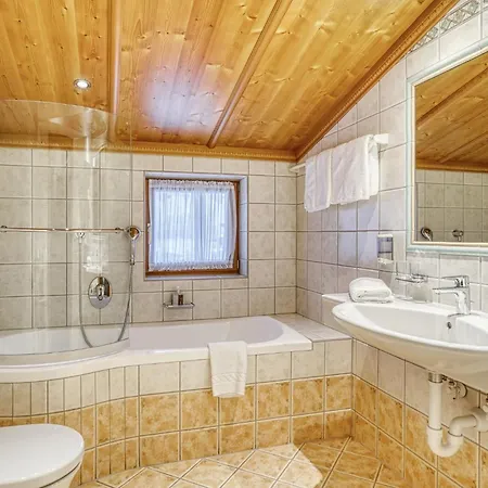 Hoferwirt - Neustift, Stubai Otel