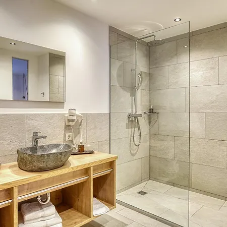 Hoferwirt - Neustift, Stubai Otel 3*