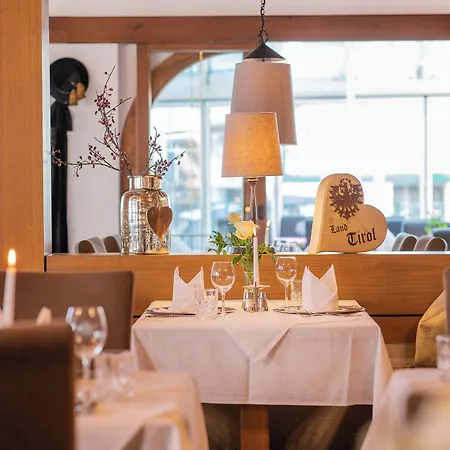 Hotel Hoferwirt - Neustift, Stubai Neustift im Stubaital