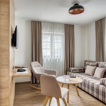 Hotel Hoferwirt - Neustift, Stubai