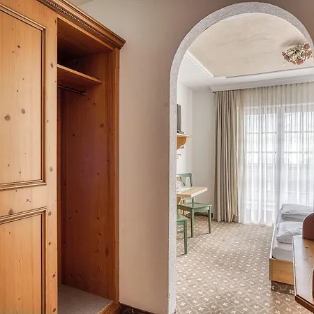 Hoferwirt - Neustift, Stubai Hotel