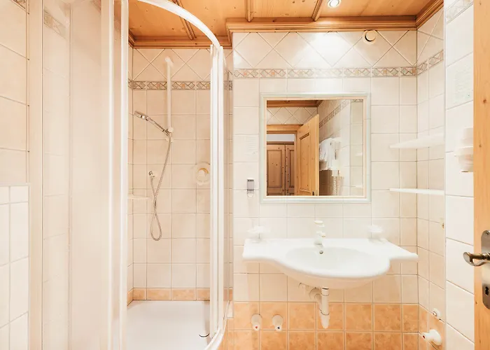 Hotel Hoferwirt Neustift im Stubaital